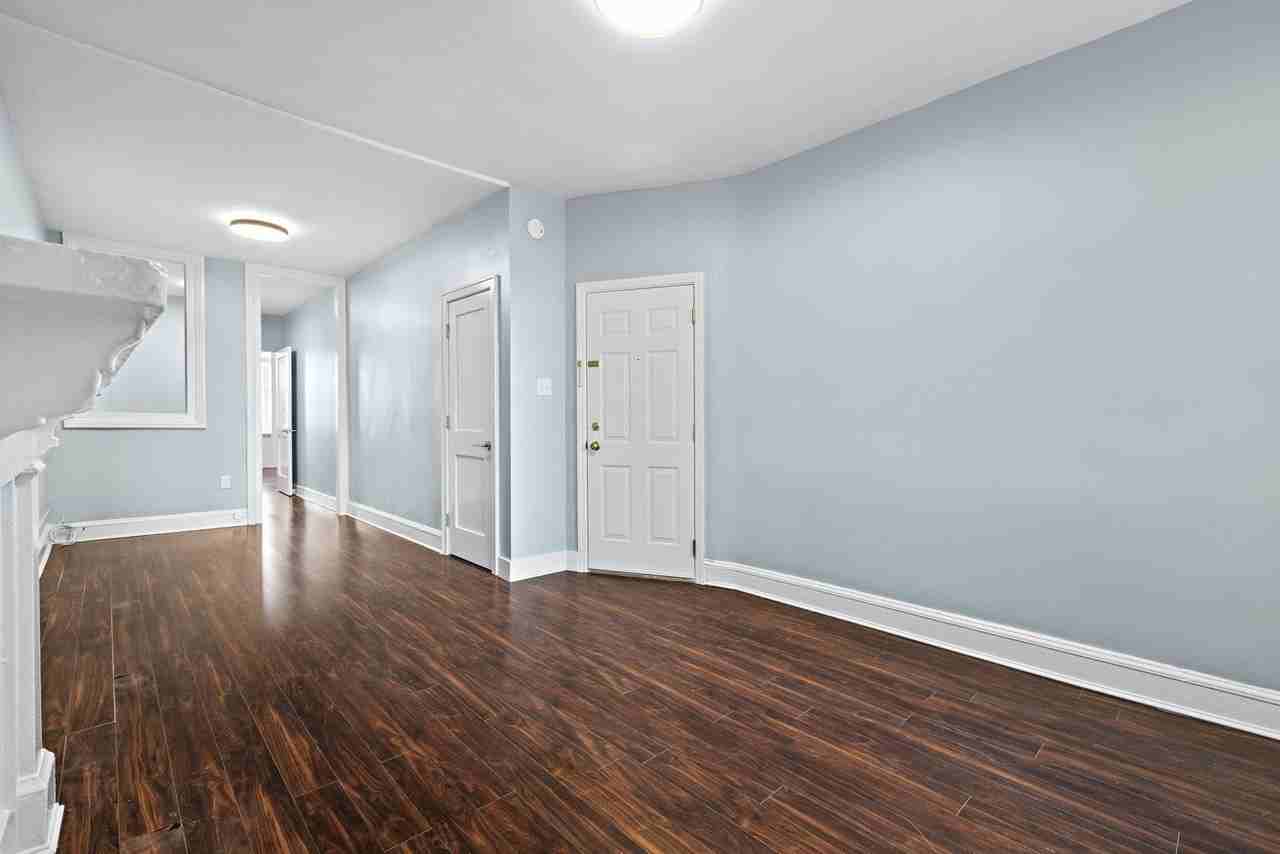 322 Washington St #8 - Photo 4 of 23