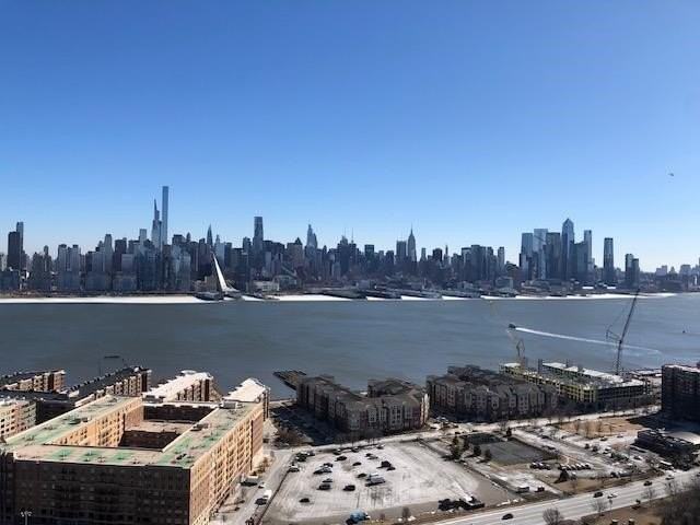 5701 Kennedy Blvd E #22J