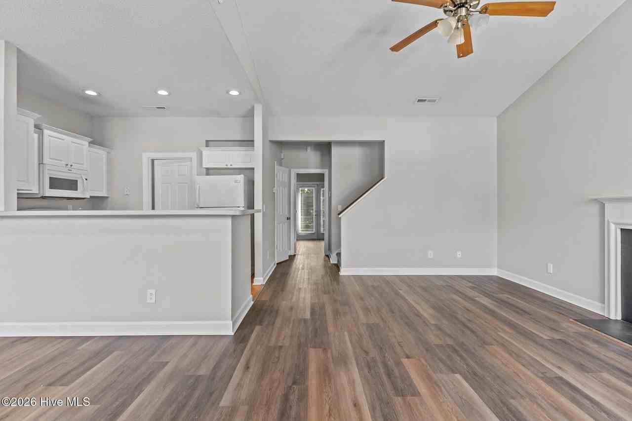 321 S Kerr Ave Unit 120 #120 - Photo 3 of 25