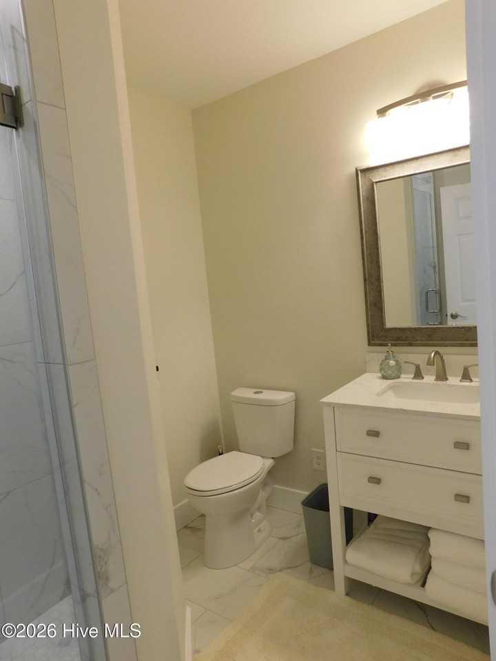 1527 Front St Unit B #B - Photo 6 of 10