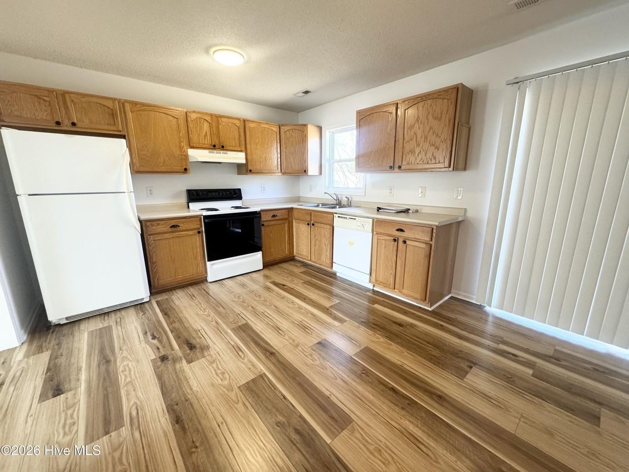 111 Raintree Run - Photo 3 of 12