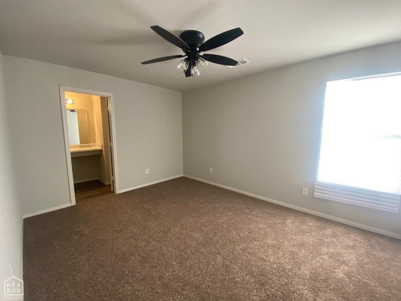 309 Harper Dr - Photo 5 of 11