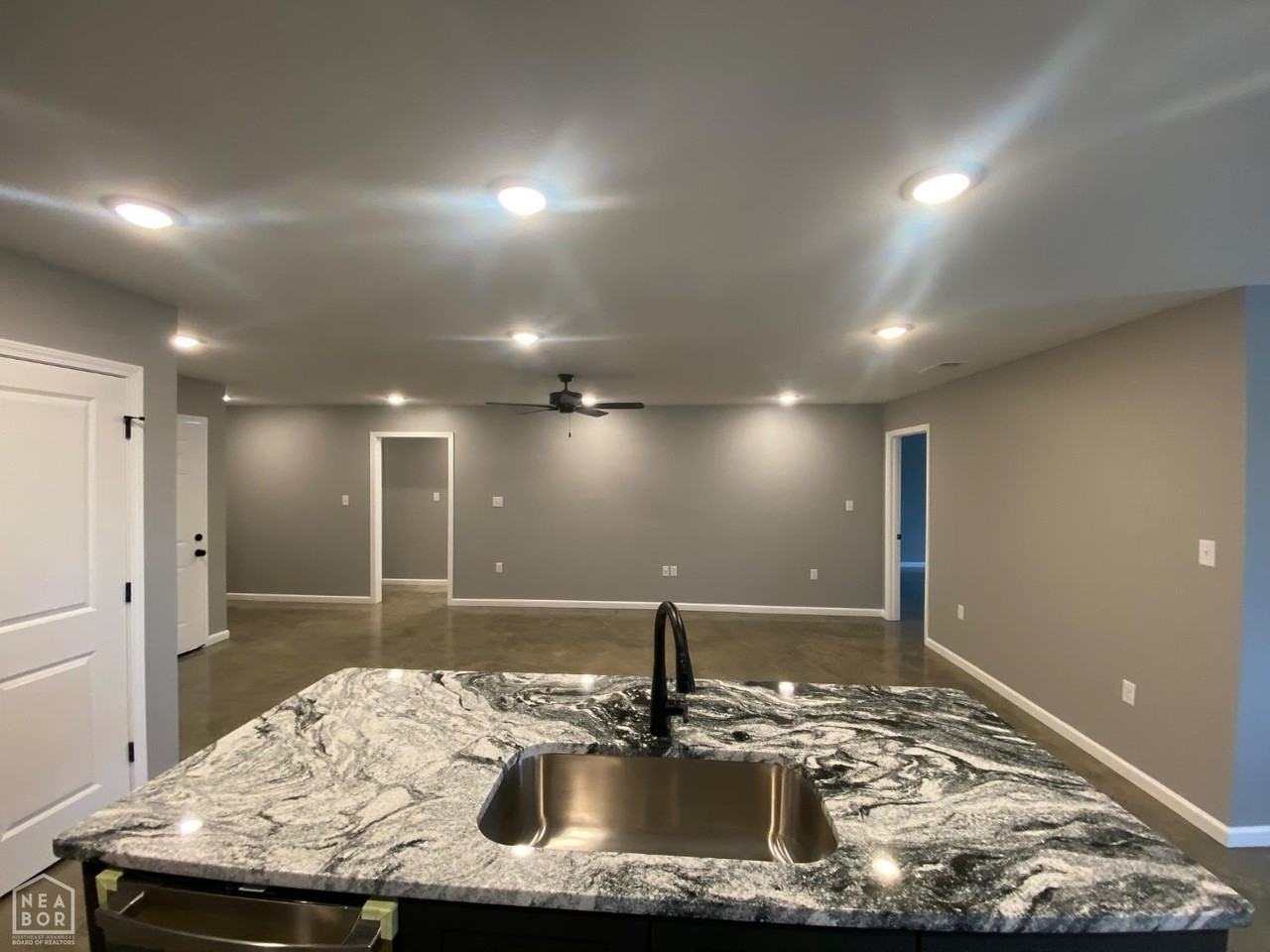 2011 Maurice St - Photo 4 of 13