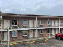 215 E Race St Apt 5 #5 - Photo 1 of 1