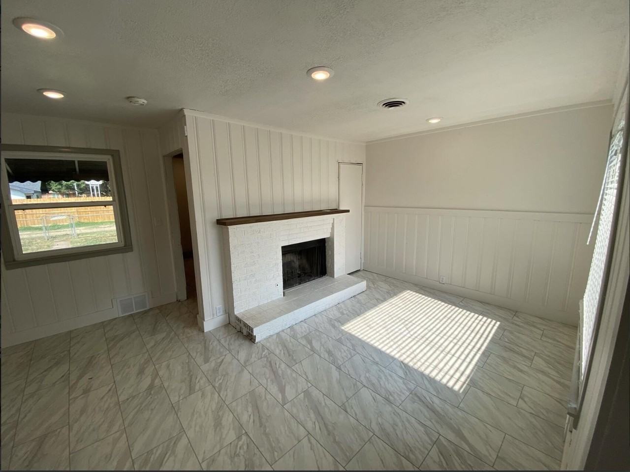 1011 Walnut St - Photo 5 of 20