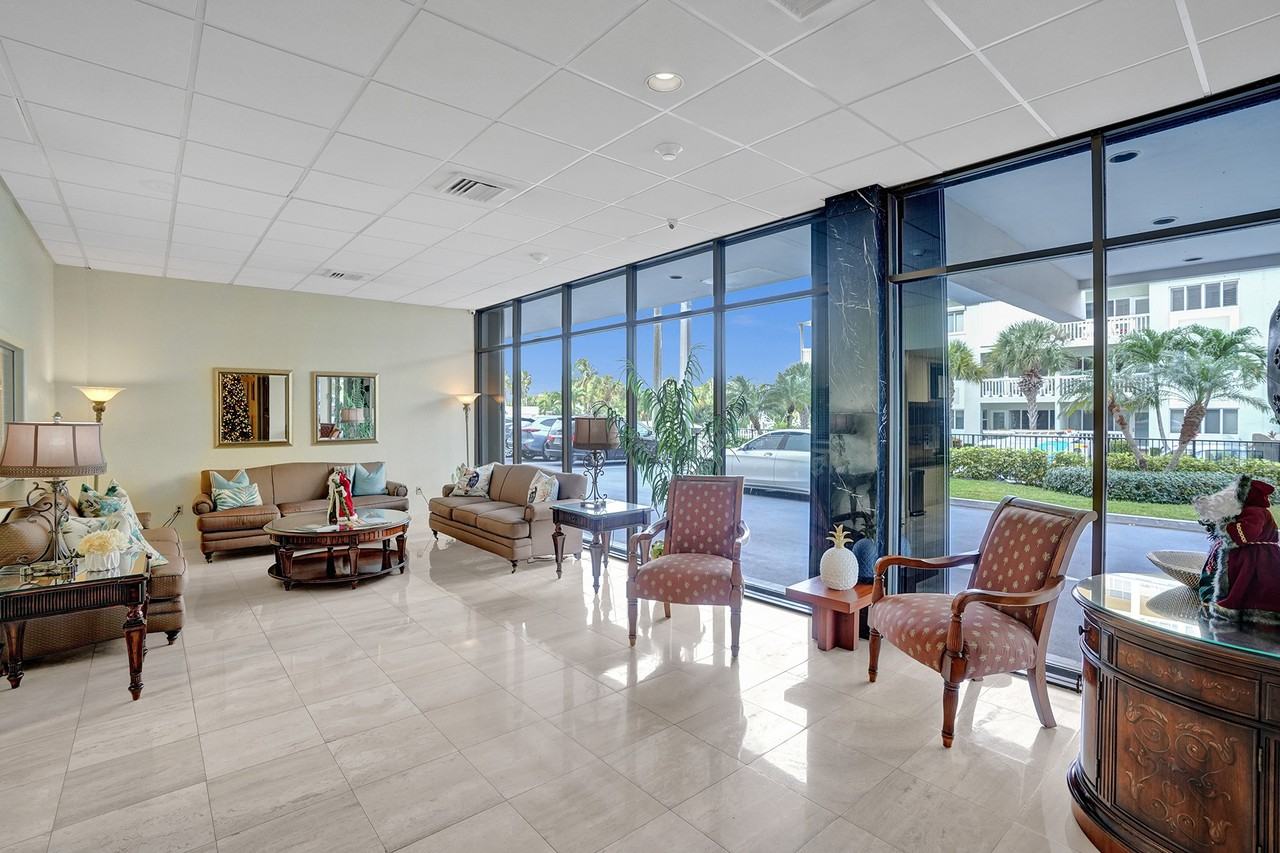 1401 S Ocean Blvd - Photo 7 of 49