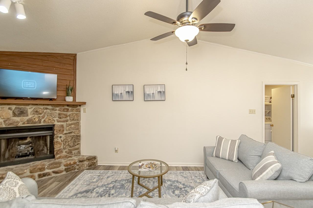 20 Woodhill Dr #NA - Photo 4 of 35