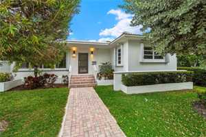 featured image of 1261 Ne 98th St #SFH