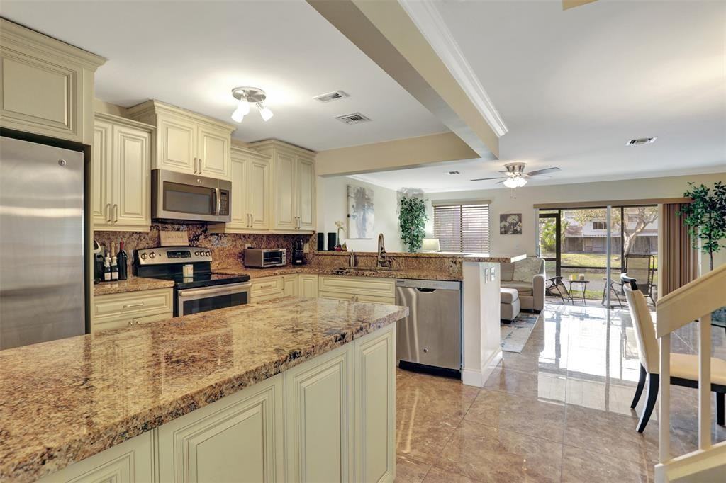 1975 Discovery Cir E - Photo 5 of 8