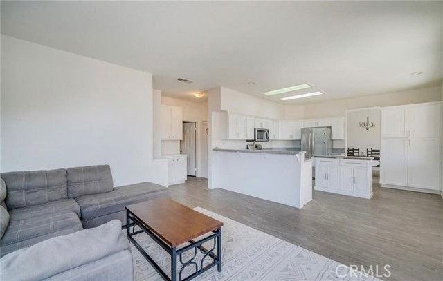 36453 Rodeo St - Photo 3 of 6