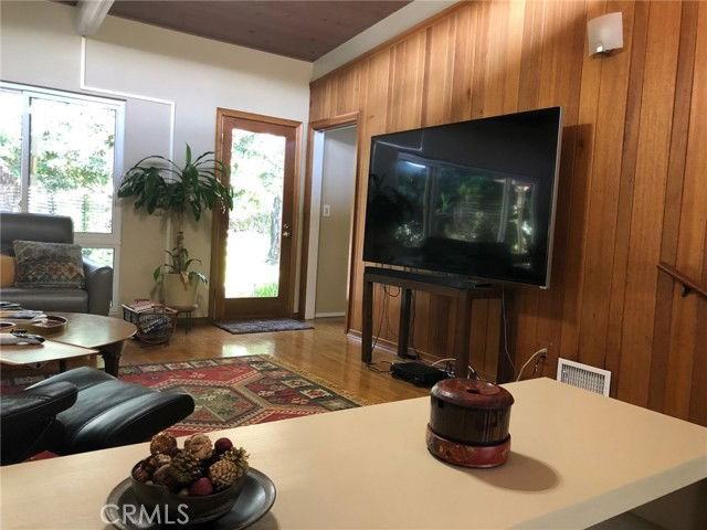 285 Avenue 64 - Photo 7 of 8