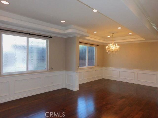 406 N Fairview St - Photo 6 of 8