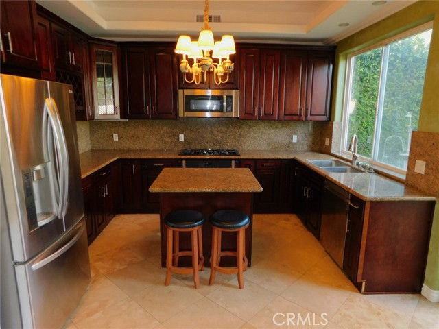 406 N Fairview St - Photo 7 of 8