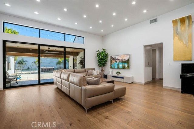 1544 Ard Eevin Ave - Photo 6 of 8