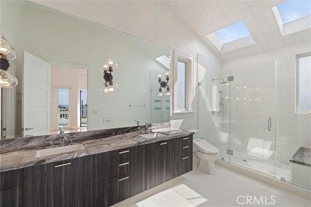 1200 Manhattan Ave - Photo 2 of 8