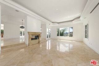 1425 N Tigertail Rd - Photo 7 of 8