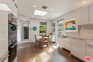 329 Westbourne Dr - Photo 4 of 8