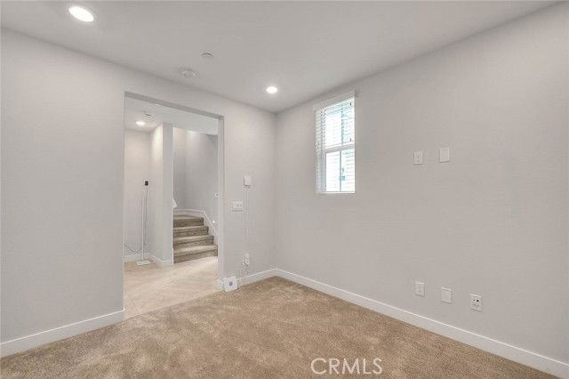 6 Crown Point Dr - Photo 5 of 8