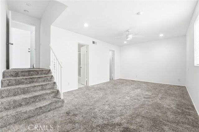 33816 Colegio Dr - Photo 2 of 8