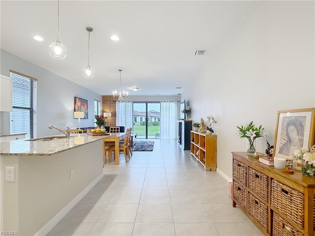 5529 Soria Ave - Photo 2 of 8