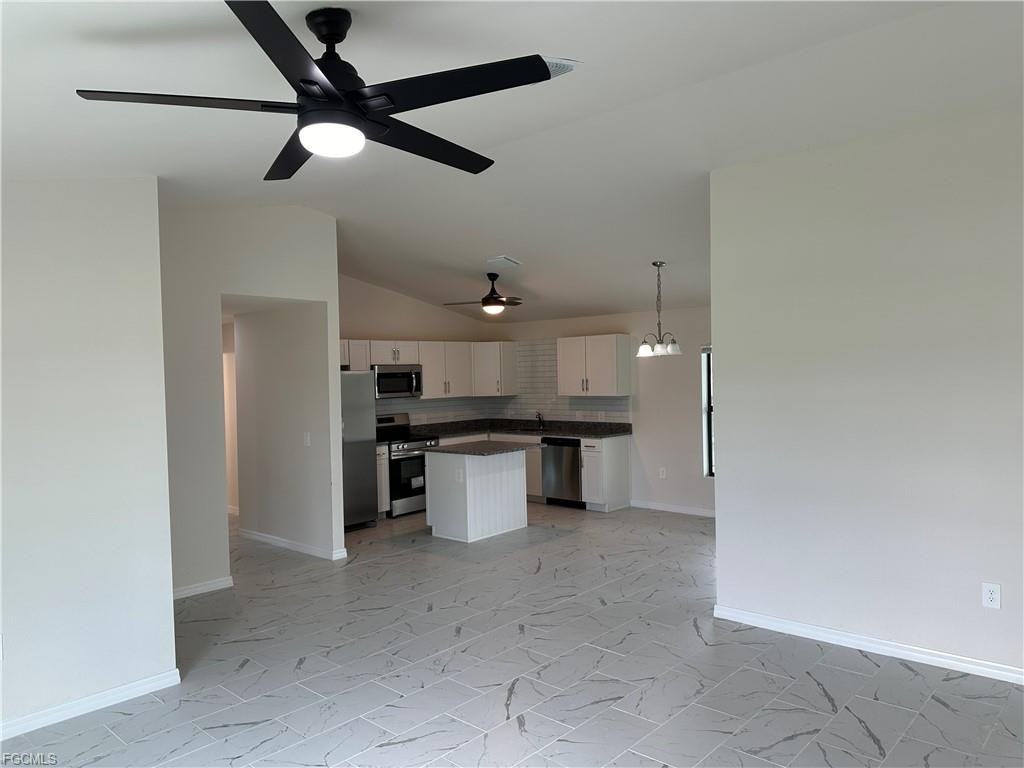 1007 Nw 8th Ter - Photo 3 of 8