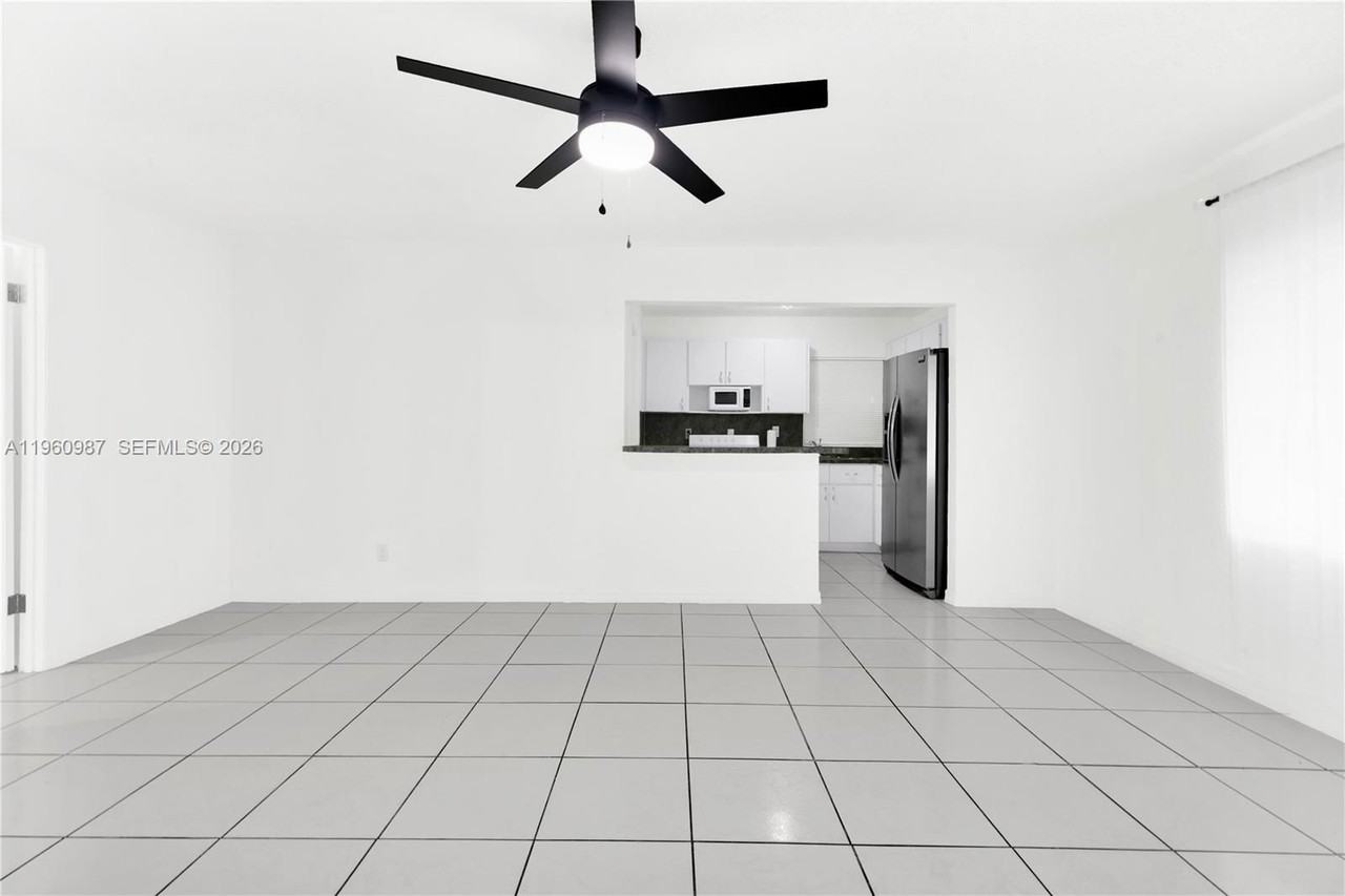 630 Sw 62nd Ave #2 - Photo 7 of 8