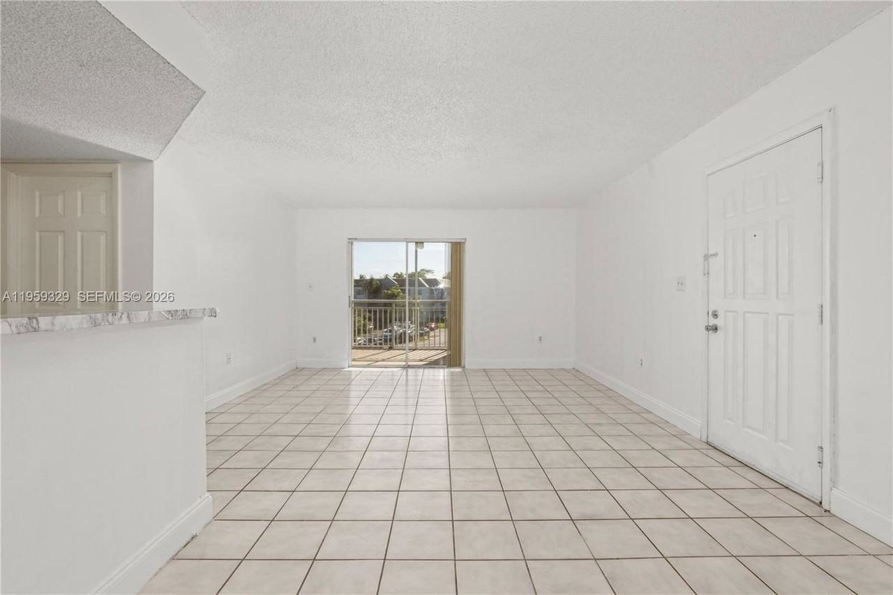 8650 Sw 212th St #303 - Photo 2 of 8