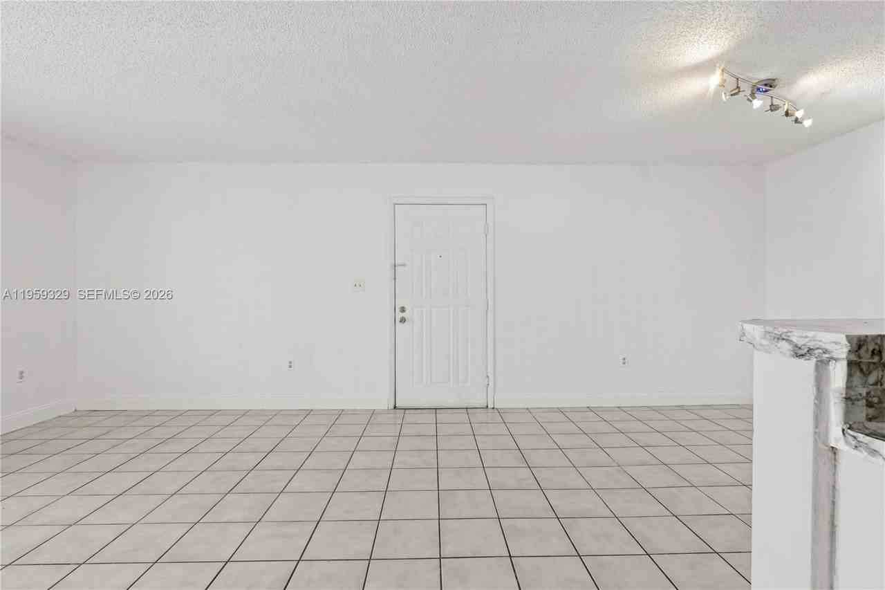 8650 Sw 212th St #303 - Photo 3 of 8