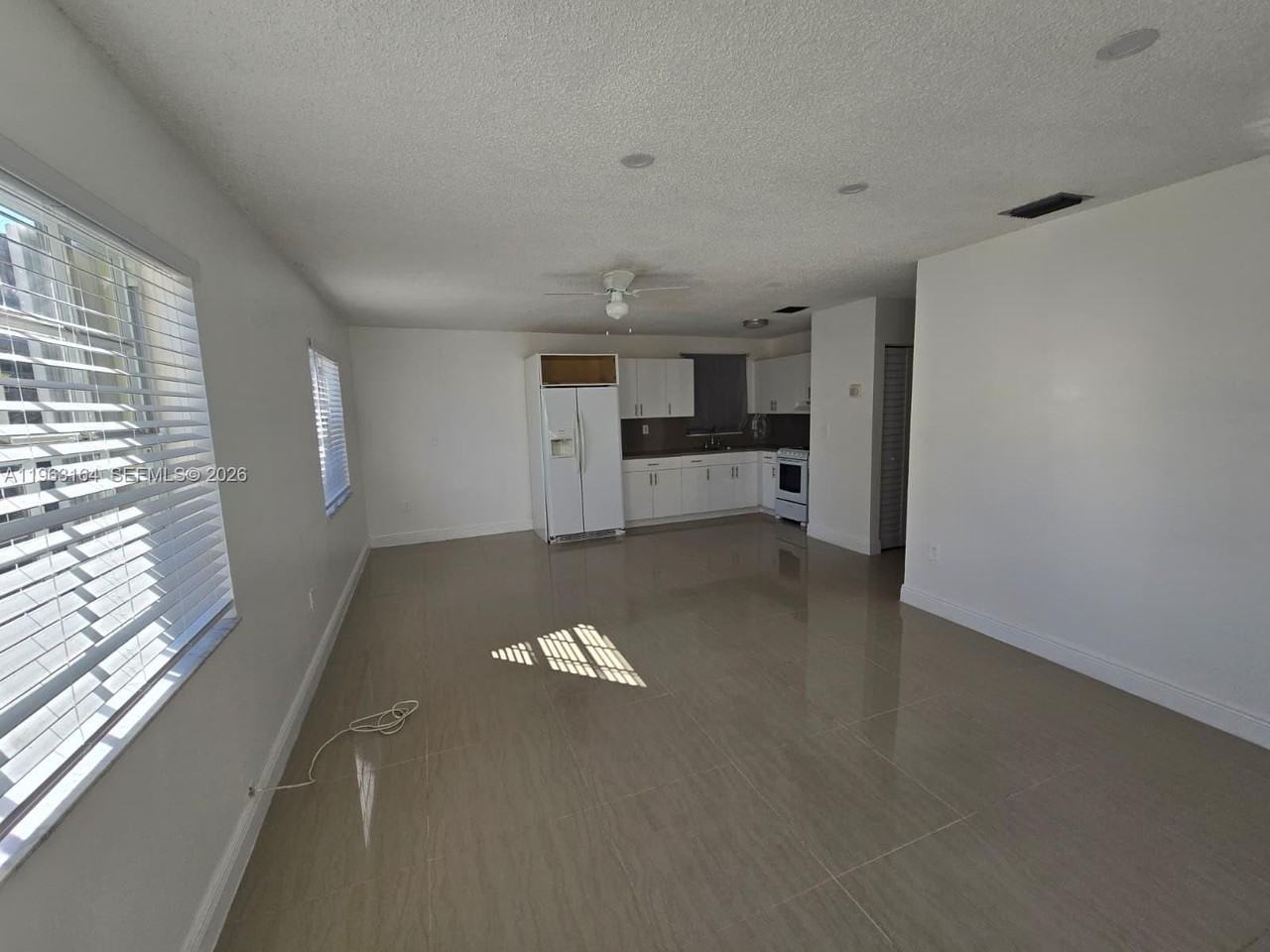 17240 Nw 52nd Ave - Photo 4 of 20