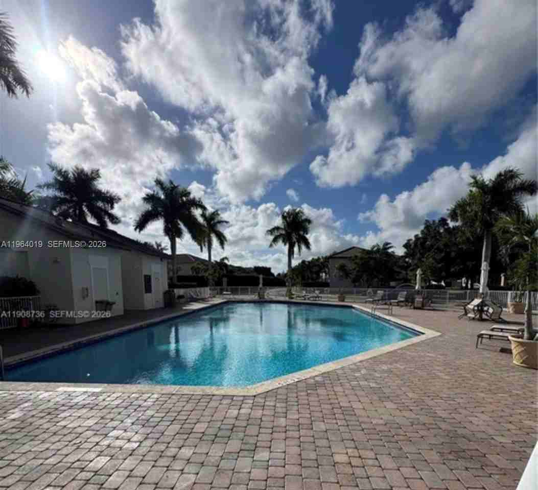 11503 Nw 89th St #212 - Photo 2 of 12