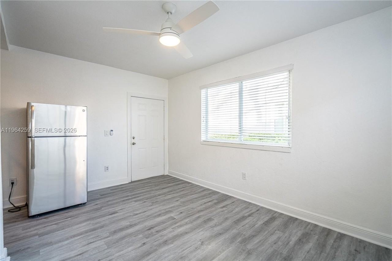 7315 Carlyle Ave #6 - Photo 3 of 13