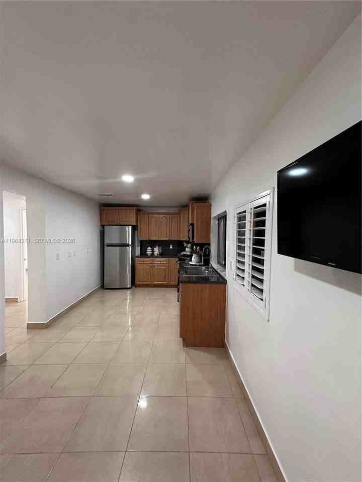 30021 Sw 160th Ave - Photo 3 of 13