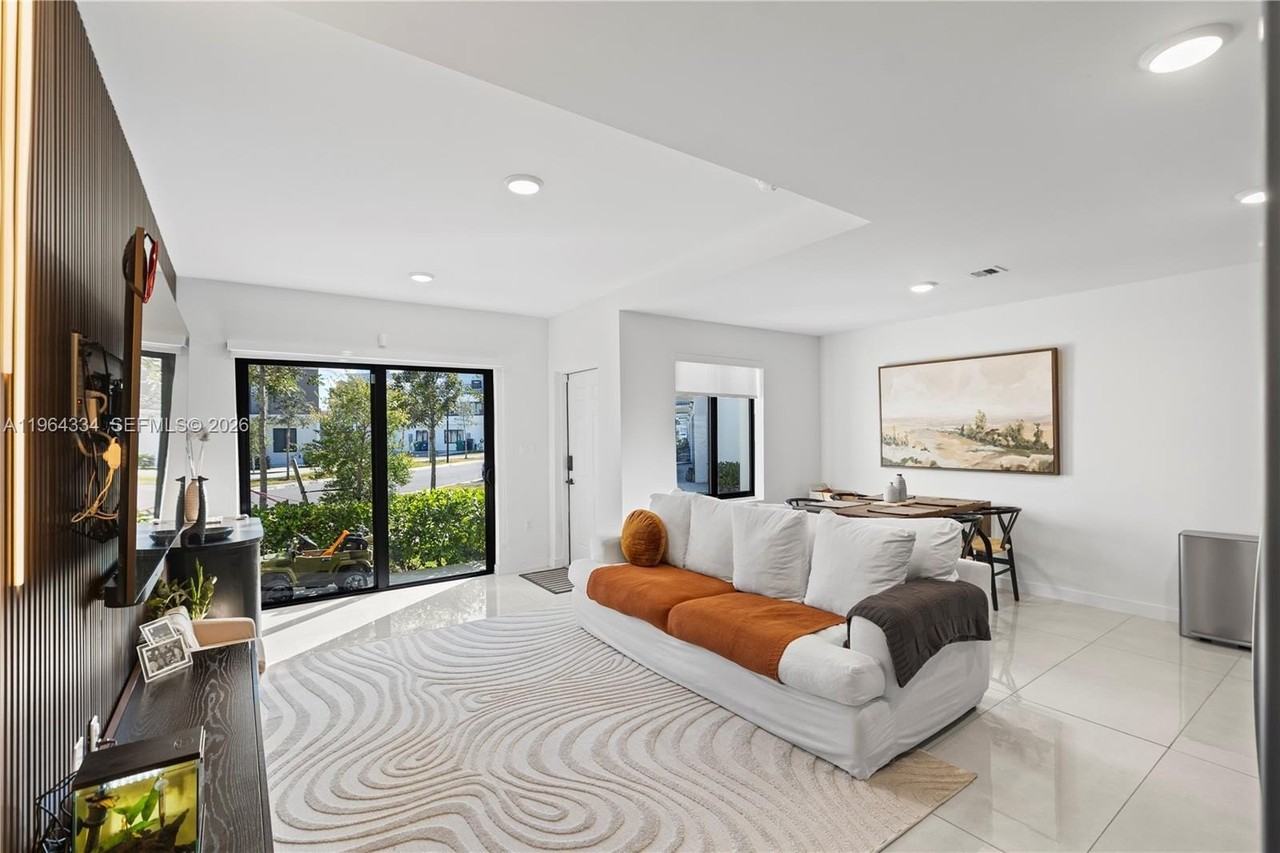 14595 Sw 261st St #14595 - Photo 5 of 45