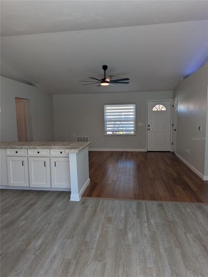 41 Bud Field Dr - Photo 2 of 12