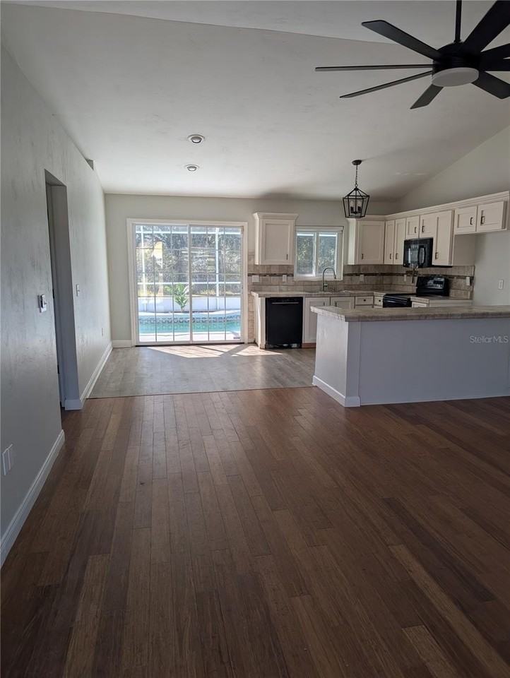 41 Bud Field Dr - Photo 3 of 12