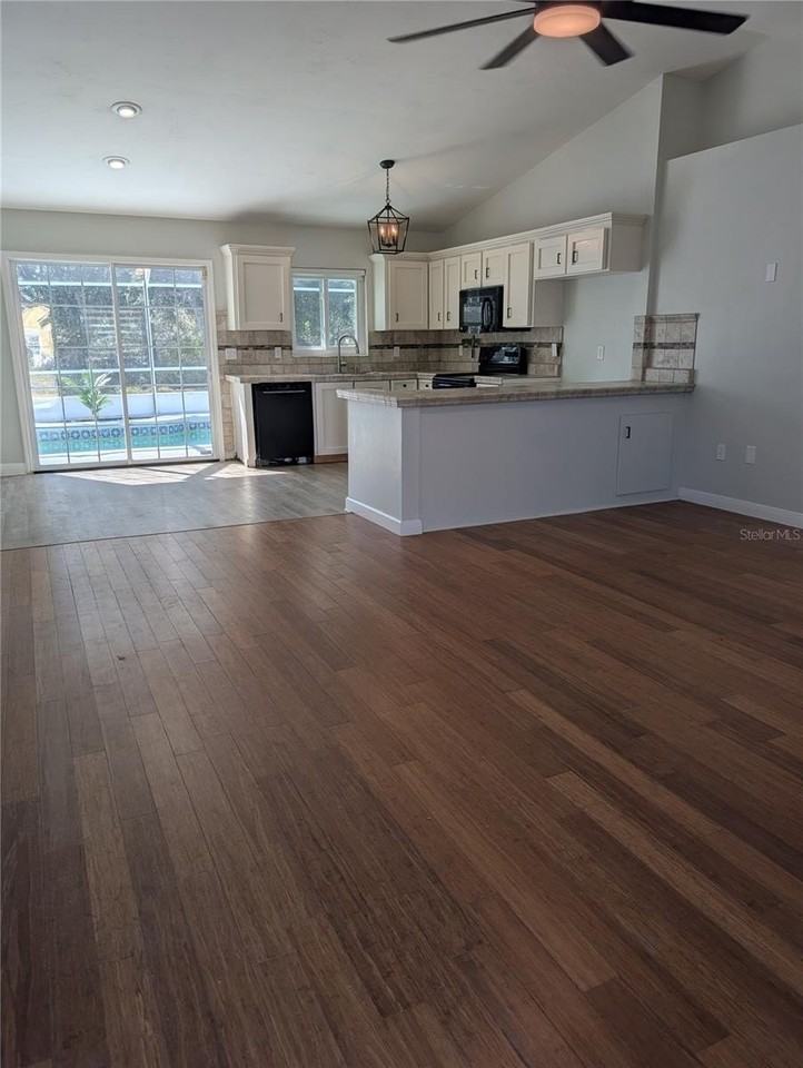 41 Bud Field Dr - Photo 4 of 12