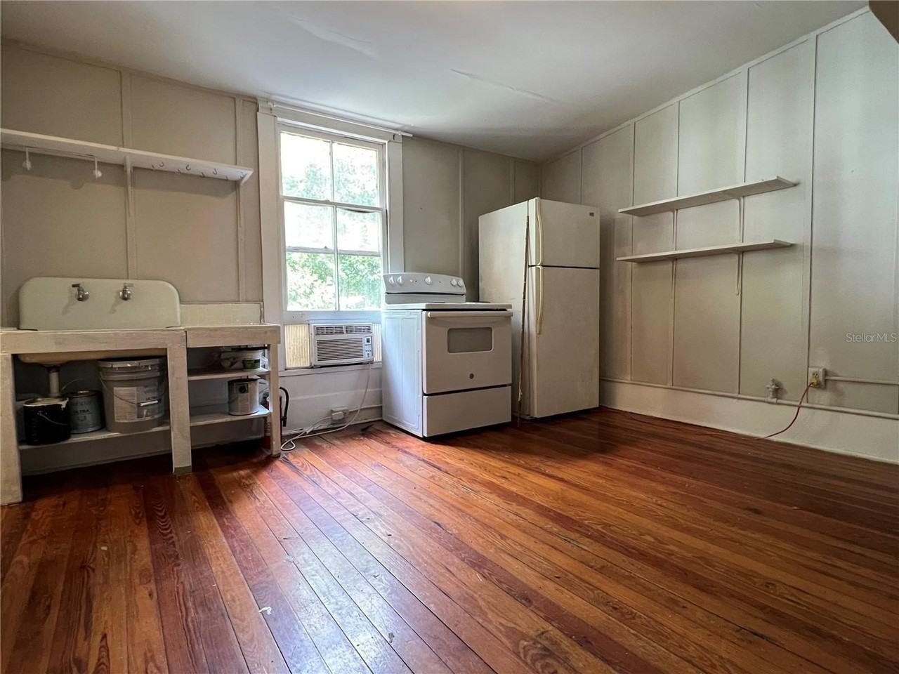 414 Ne 5th Ave #7 - Photo 5 of 6