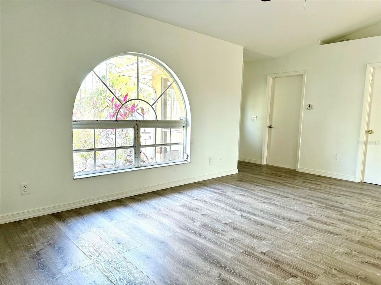 4395 Hansard Ave - Photo 6 of 30