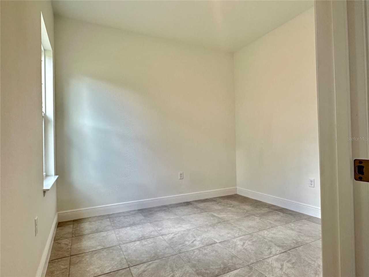 13354 Sw 77th Ave - Photo 7 of 12