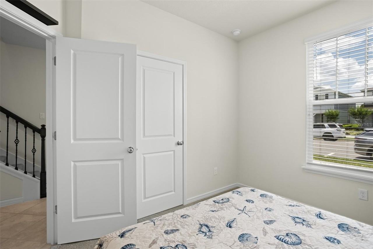 10449 Folly Beach Rd - Photo 5 of 47