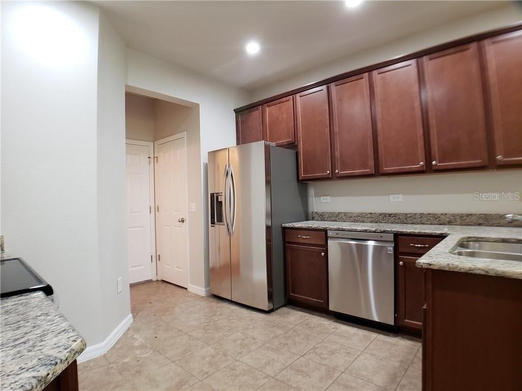 8636 Powder Ridge Trl - Photo 6 of 36