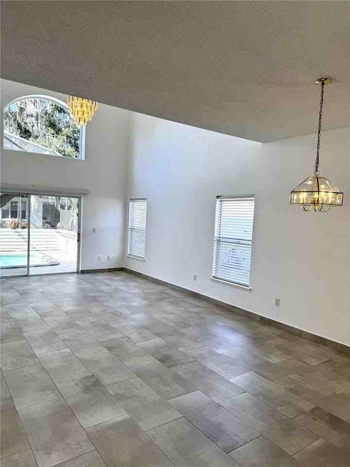 1851 Wedgewood Way - Photo 3 of 15