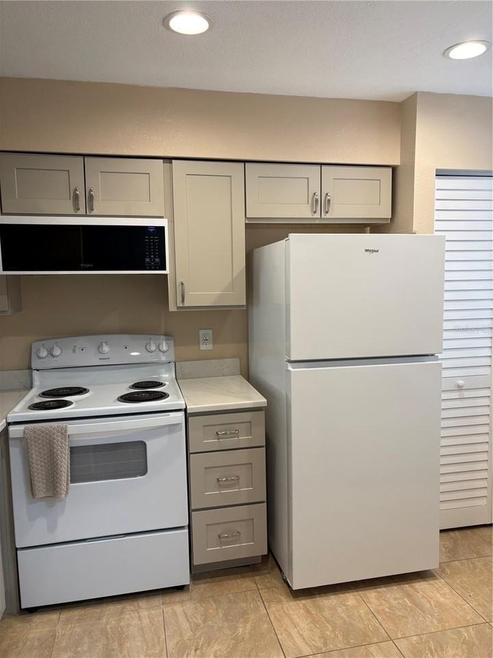 13250 Ridge Rd #1-6 - Photo 4 of 28