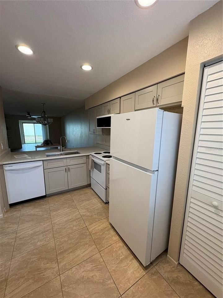 13250 Ridge Rd #1-6 - Photo 5 of 28