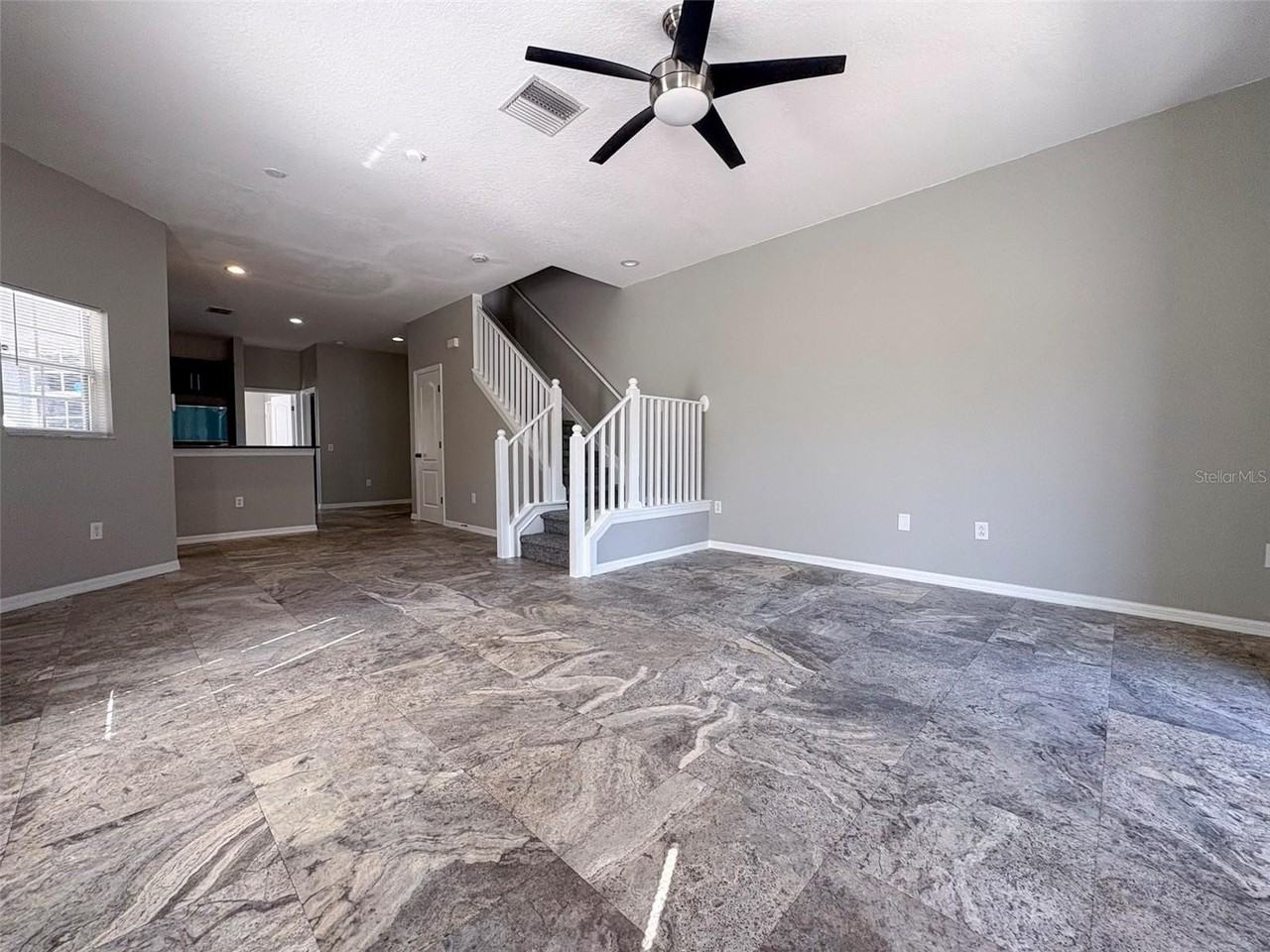 12837 Kings Crossing Dr - Photo 4 of 21