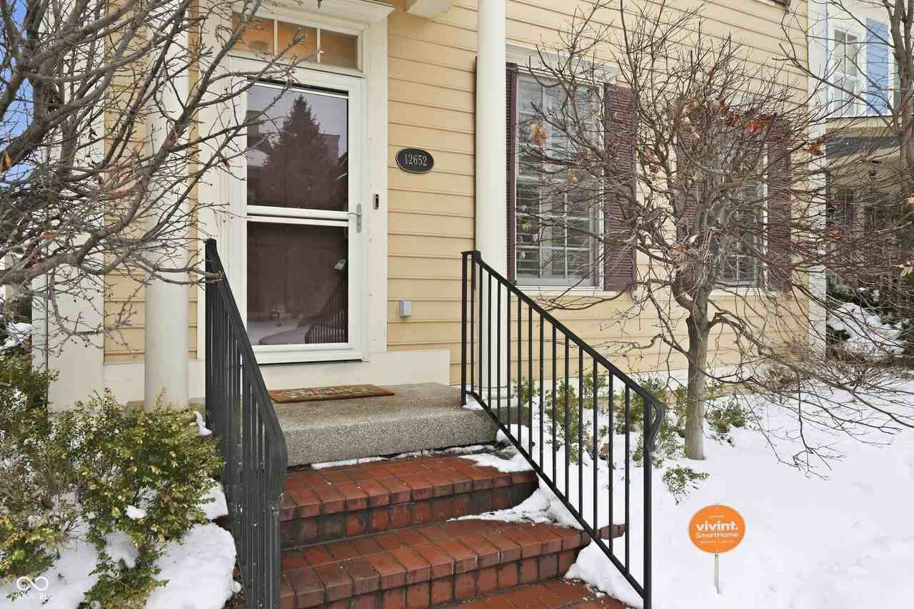 12652 Apsley Ln - Photo 2 of 48