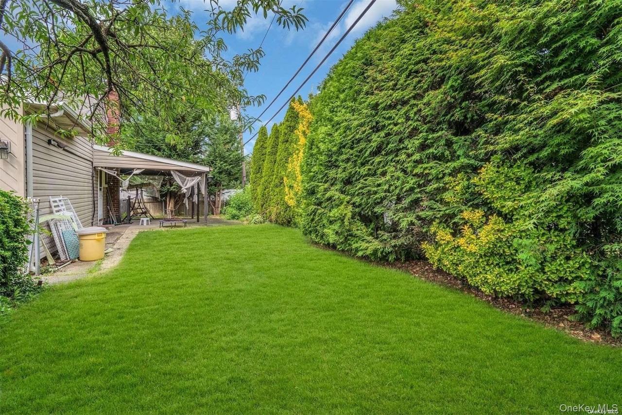 4 Cheshire Rd - Photo 4 of 28