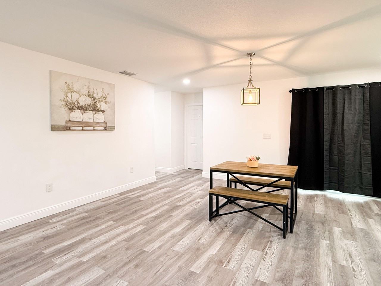 Lila St - Photo 4 of 17