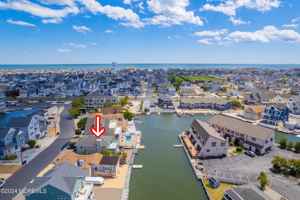 featured image of 409 6th Ave