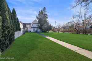 featured image of 90 Deal Esplanade